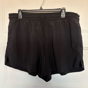 Athleta Black Women’s Athletic Short